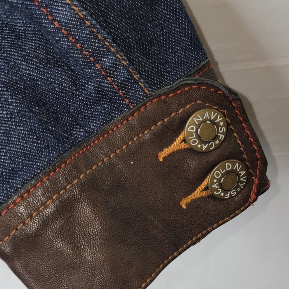 Women's vintage Old Navy brand jean jacket - Picture 3 of 15